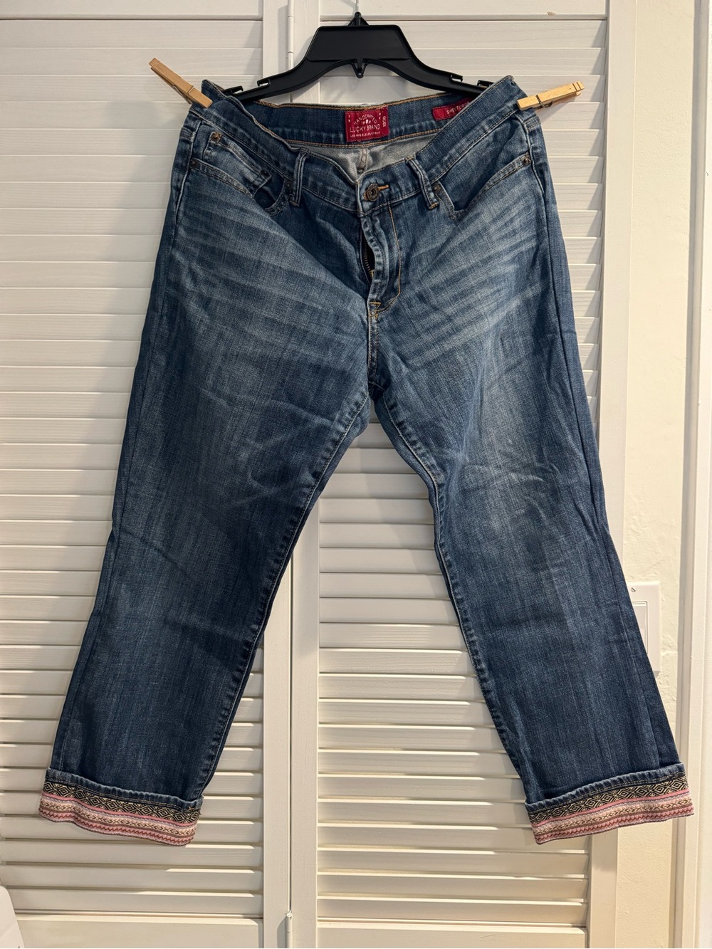Women's Lucky Brand Jeans Sweet Crop Embroidered Cuff Jeans Size 10/30